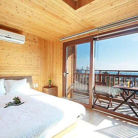 Island Tree Apartment Seogwipo Ngoại thất bức ảnh